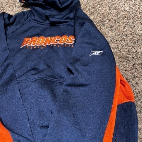 NFL Broncos hoodie - Picture 6 of 11